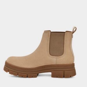 UGG Ashton Chelsea Beige Suede Ankle Boot